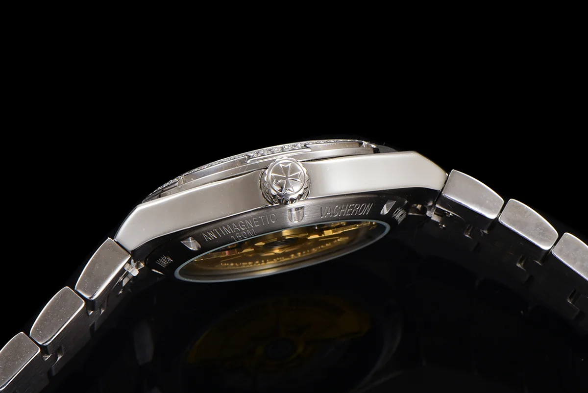 Overseas Blue Dial Ref. 4205 35mm in Steel