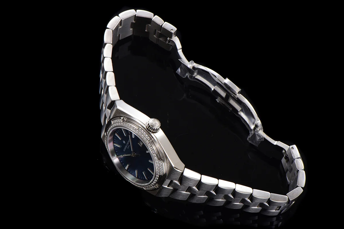 Overseas Blue Dial Ref. 4205 35mm in Steel