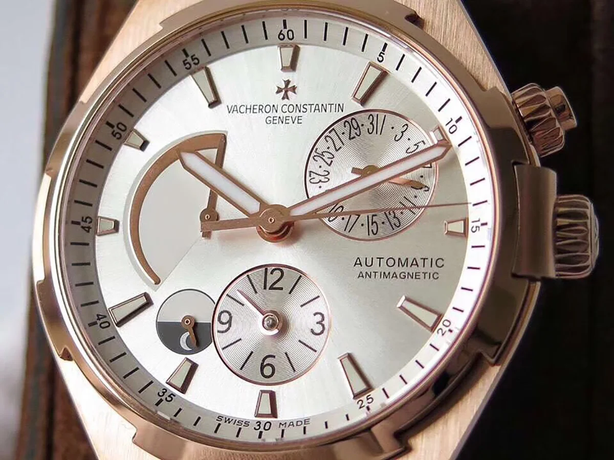 Overseas Dual Time White Dial in Rose Gold on Rubber Strap