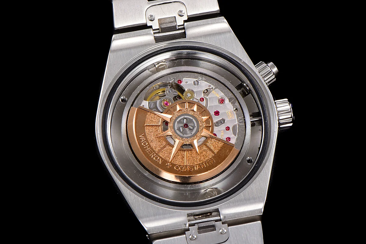 Overseas Dual Time White Dial in Steel Ref. 7900V/110A-B333