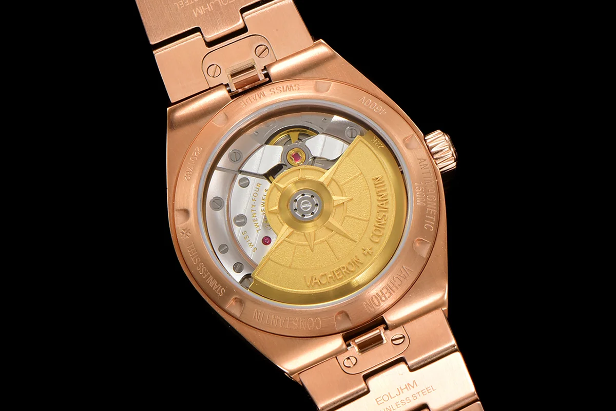 Overseas White Dial Ref. 4205 35mm in Rose Gold