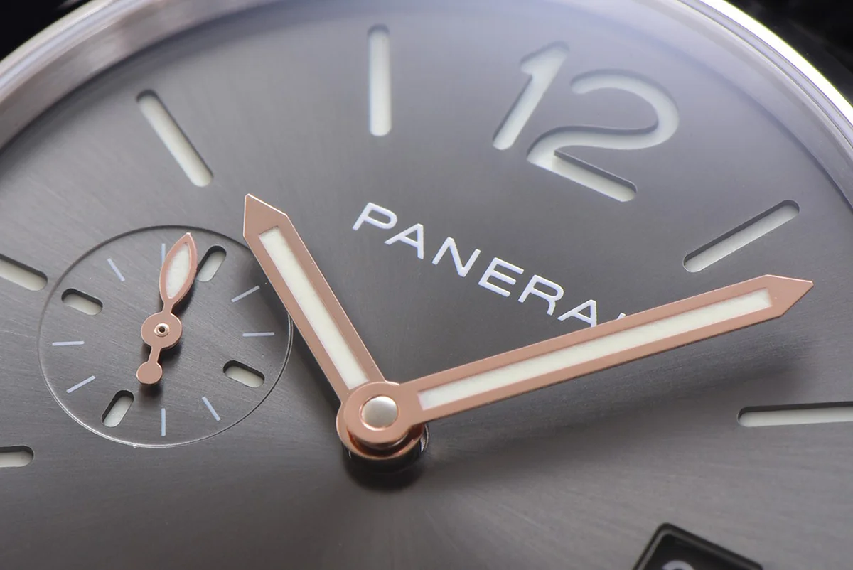 PAM1250 Luminor Due 42mm