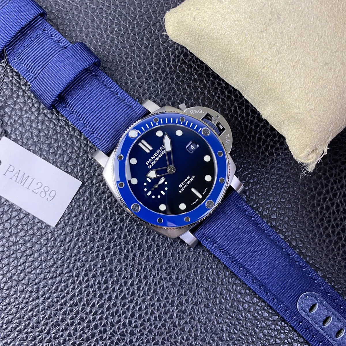 PAM1289 Submersible QuarantaQuattro Esteel™ Blue Profondo 44mm