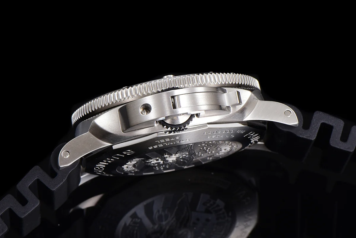 PAM1323 Submersible GMT Navy Seals 44mm