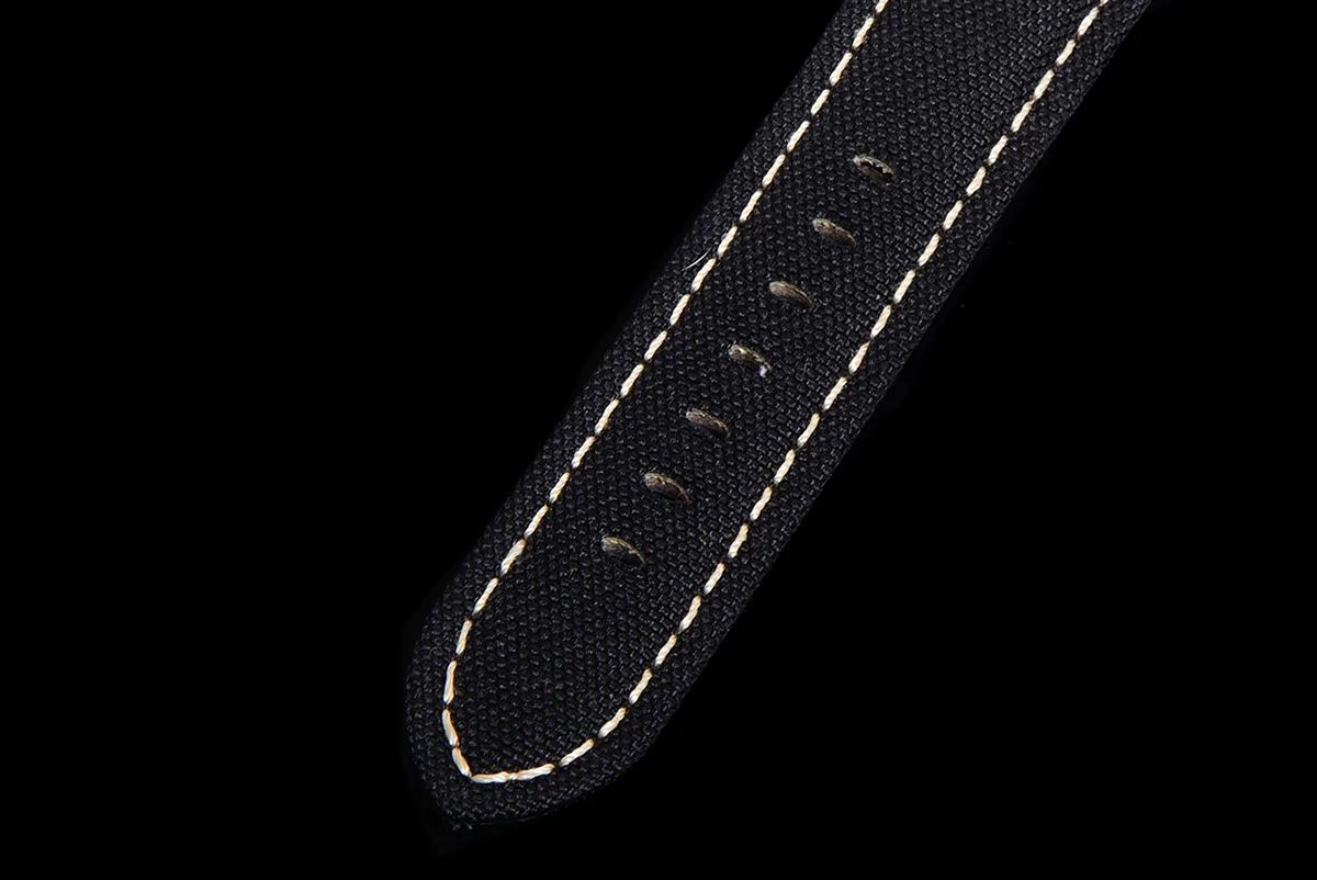 PAM1342 Luminor Luna Rossa 44mm