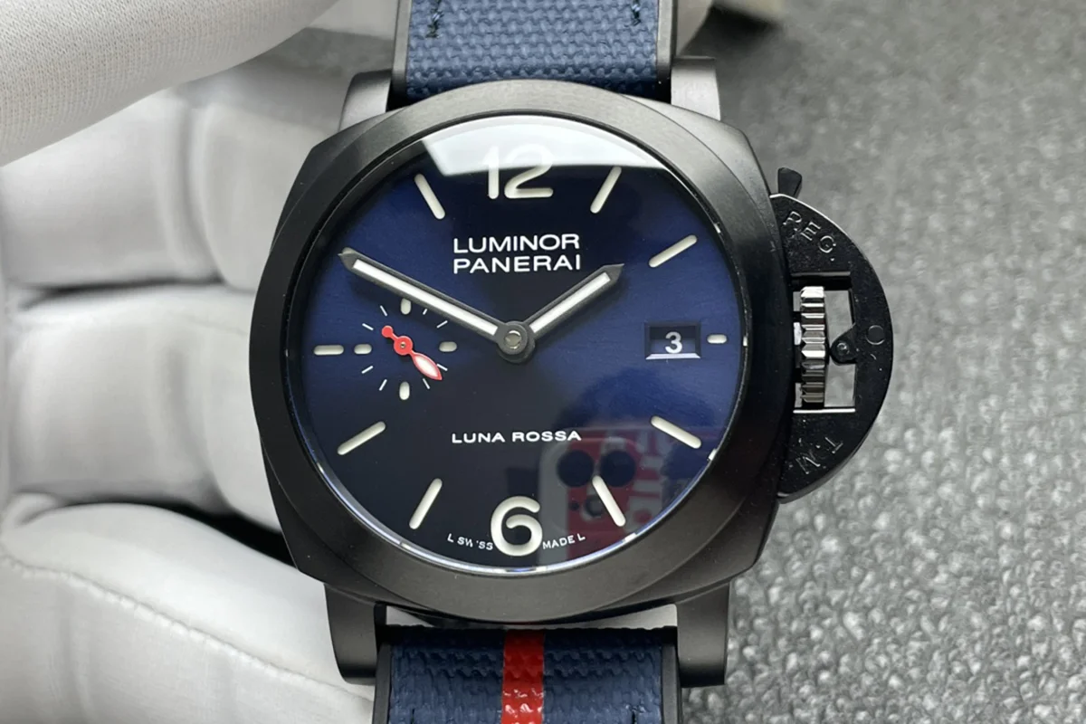 PAM1408 Luminor Quaranta Steel DLC Luna Rossa 40mm