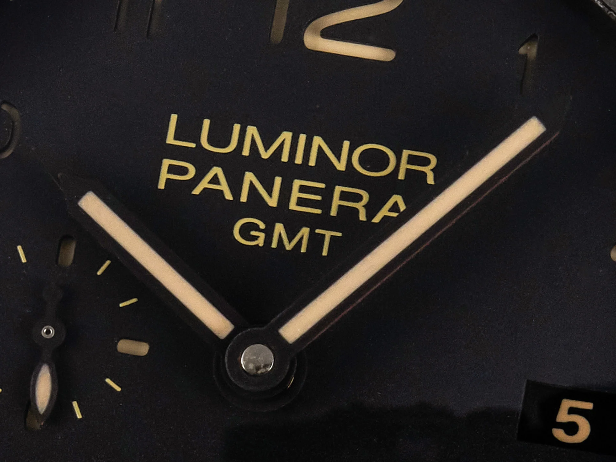PAM441 Luminor Due VSF Best Edition Black Dial Black Carbon Bezel on Brown Asso Strap AXXXIV