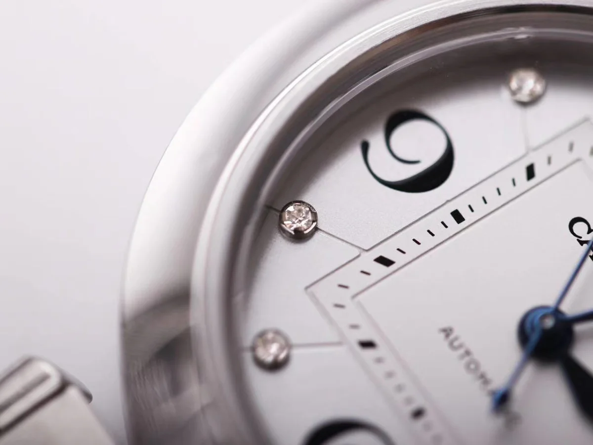 Pasha de Cartier White Dial with Diamond Markers 35mm in Bracelet