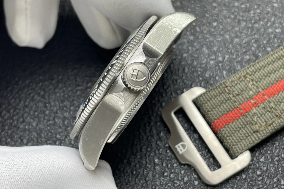 Pelagos FXD Ref. M25717N-0001