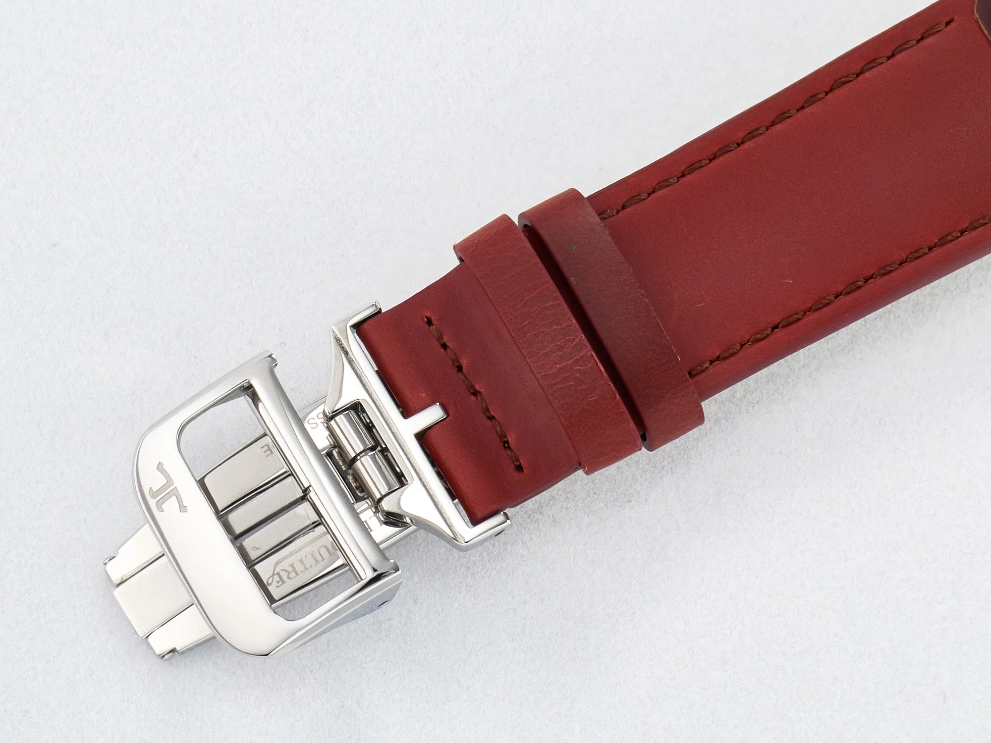 Reverso Classic Duoface Small Seconds SS MGF Best Edition White Guilloché Dial on Red Leather Strap A854A