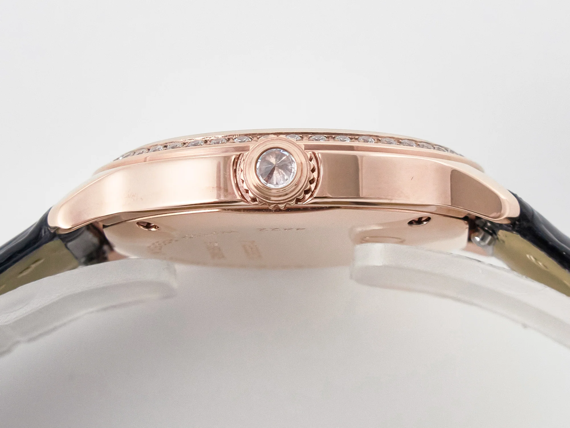 Ronde Louis Cartier 29mm RG DRF 1:1 Best Edition Sandblasted Beige Dial Diamonds Bezel on Black Leather Strap Ronda Quartz