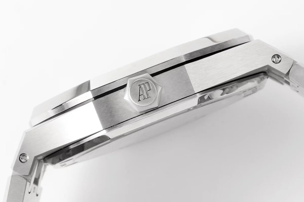 Royal Oak 15510 White Dial “50th Anniversary”