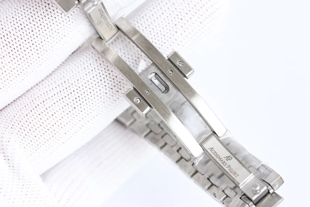 Royal Oak 15550 Silver Dial 1017 ALYX 9SM in White Gold