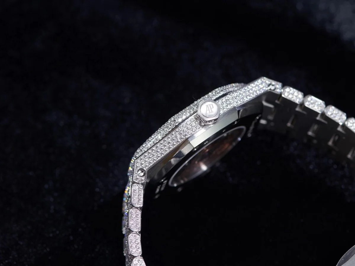 Royal Oak 41mm 15400 Iced Out Steel in Arabic Markers