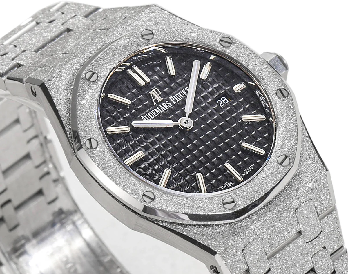Royal Oak Frosted Gold Quartz Black Dial