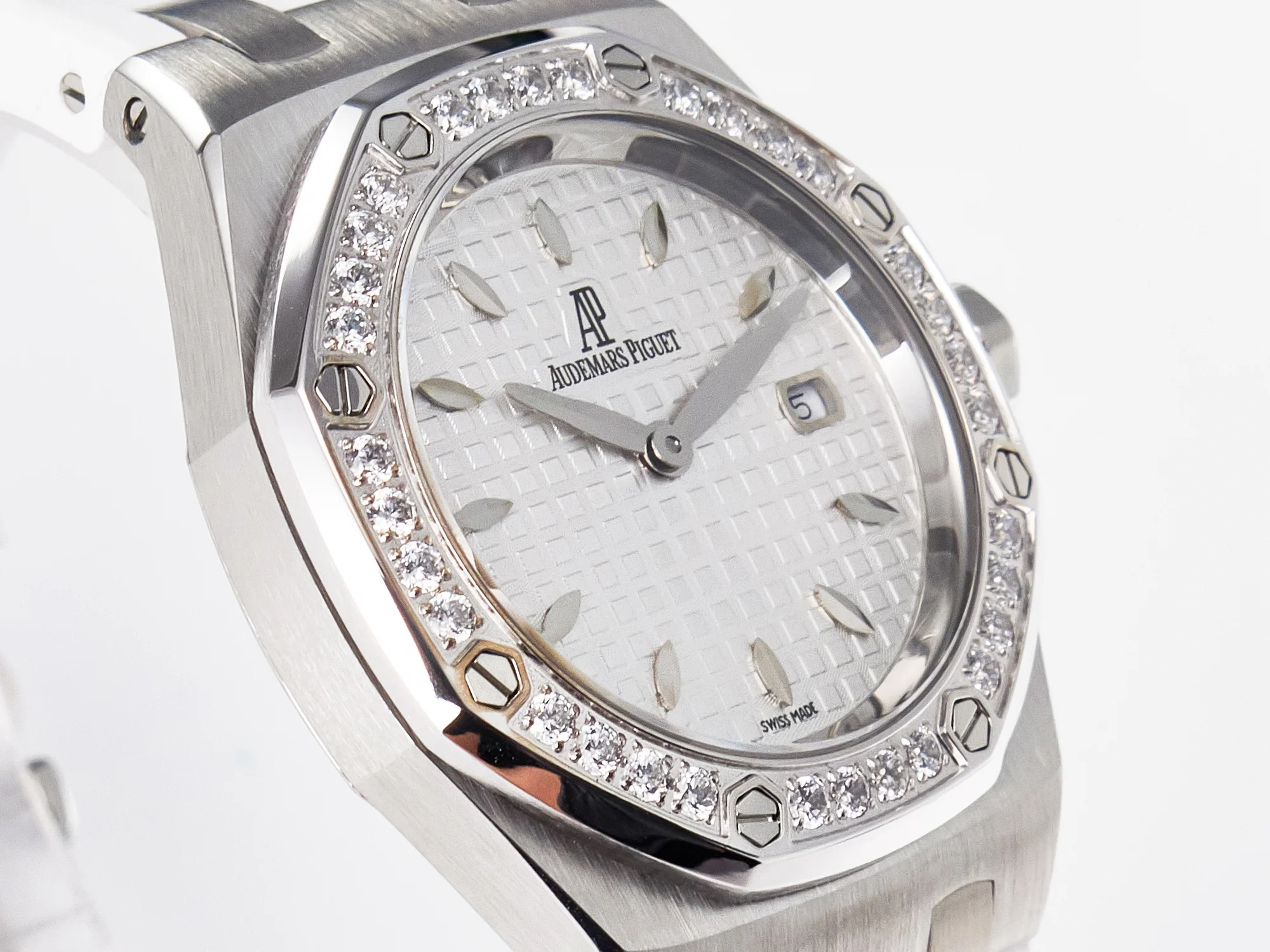 Royal Oak Offshore Ladies 33mm SS DRF Best Edition White Dial Diamonds Bezel on White Rubber Strap ETA Quartz