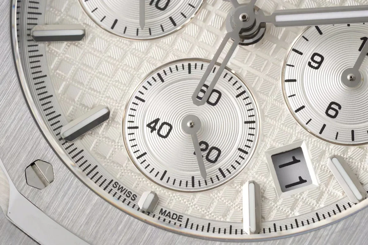 Royal Oak Self-Winding Chronograph White Dial in Steel
