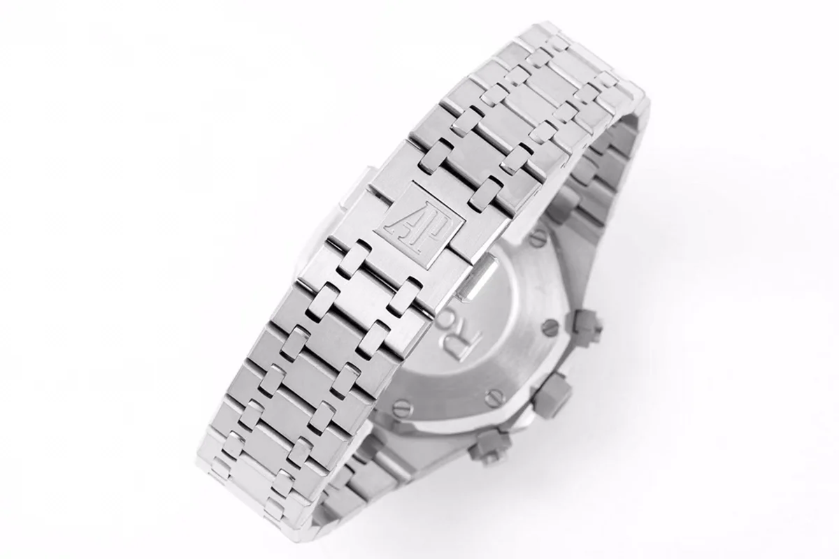 Royal Oak Self-Winding Chronograph White Dial in Steel