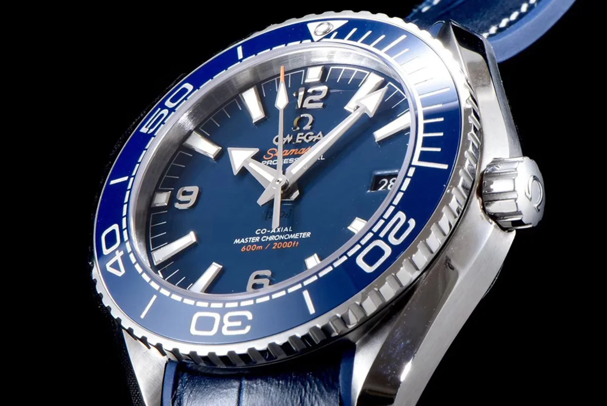 Seamaster Planet Ocean 600M 43.5mm Blue Dial in Steel on Leather Strap