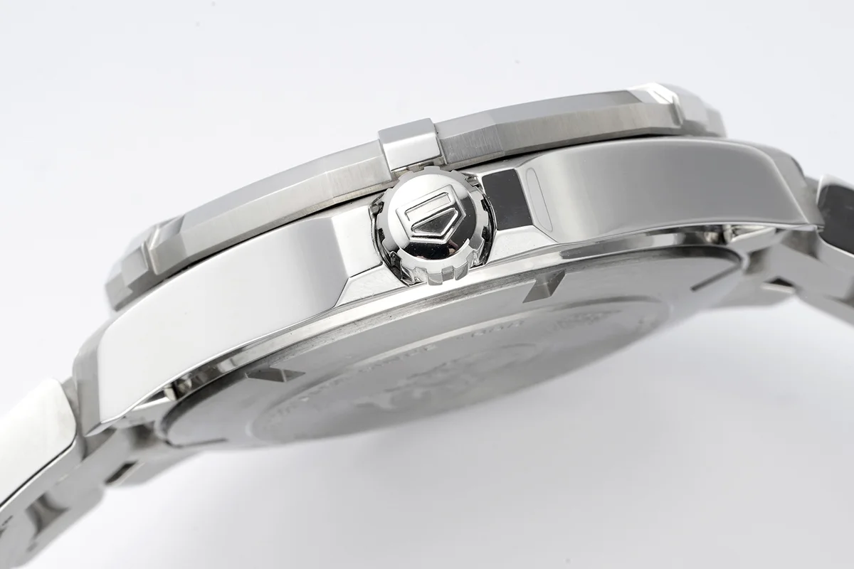 Tag Heuer Aquaracer Caliber 5 White Dial Ref. WAN2013.BA09