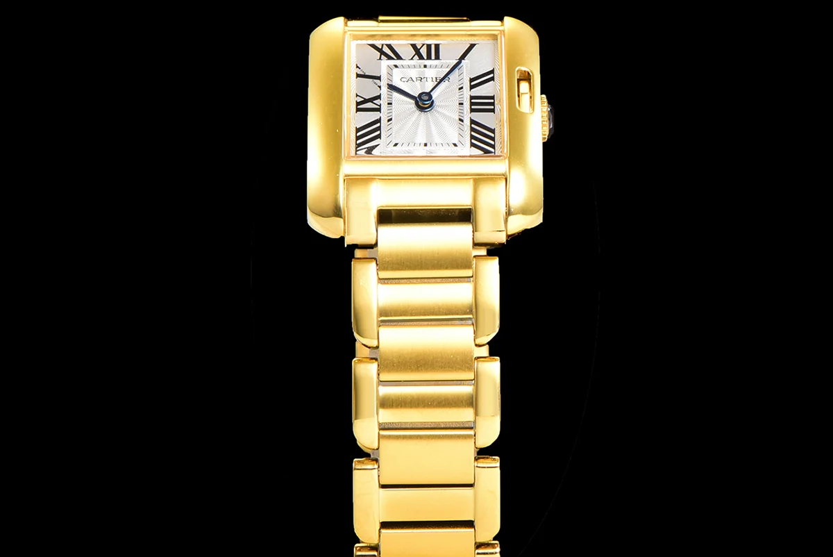 Tank Anglaise 30.2mm White Dial in Yellow Gold