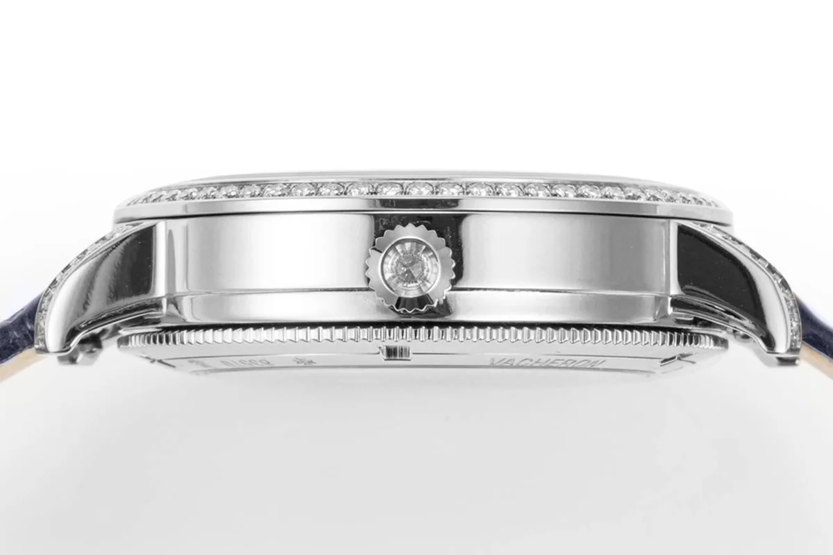 Traditionelle Moon Phase Diamond Paved Dial in White Gold