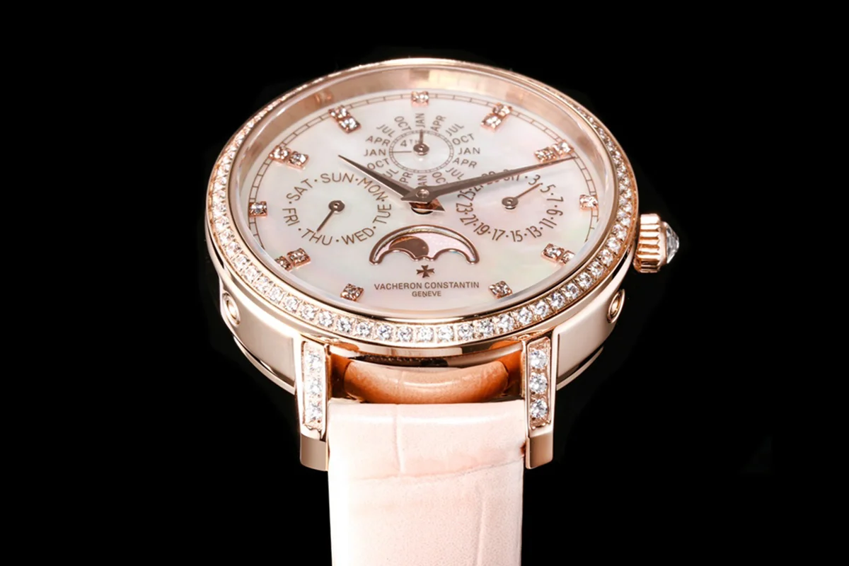 Traditionelle Perpetual Calendar Ultra-Thin 4305T/000R-B947 White Dial in Pink Gold