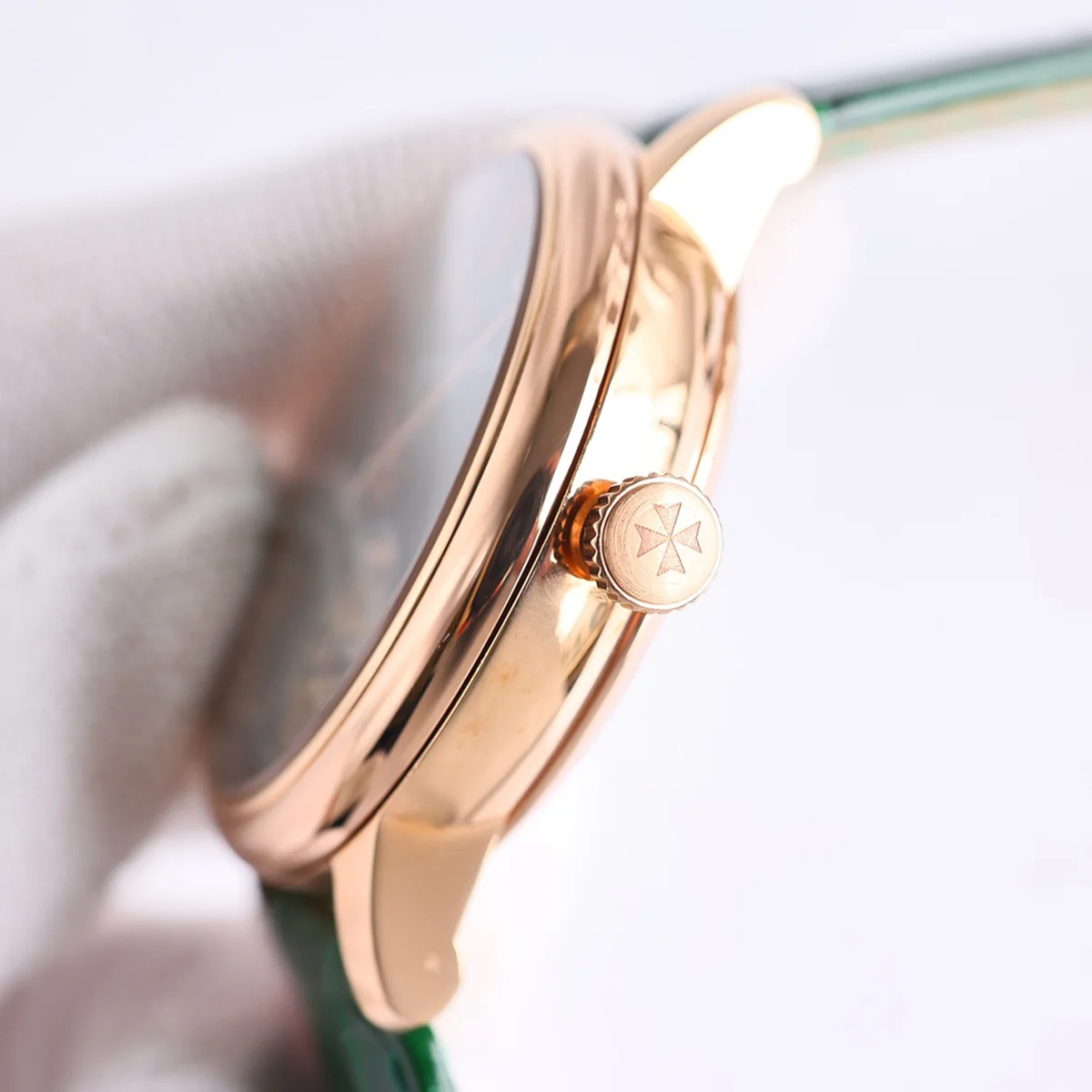 Traditionelle Tourbillon Green Dial in Rose Gold